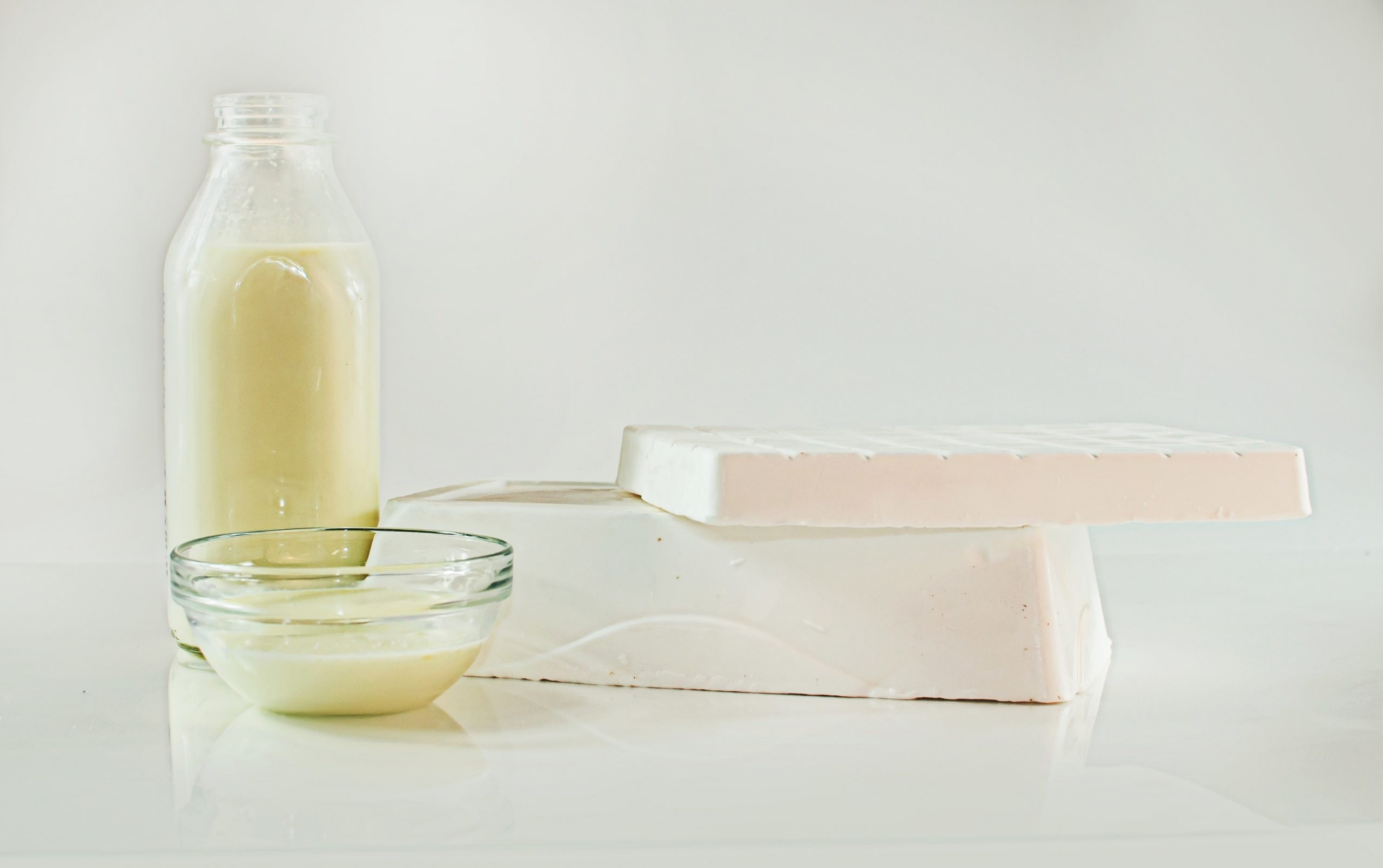 Natural Goat's Milk Melt and Pour Soap Base - Image 2