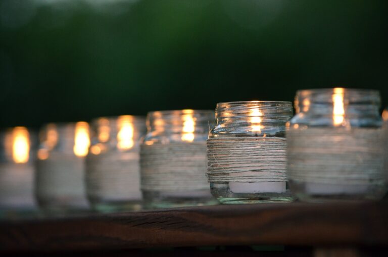 Stylish Candle Jars: The Must-Have Vessels for Modern Candle Entrepreneurs